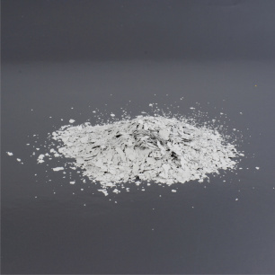 Barevné chipsy - světle šedá 5/45 3mm (balení 1kg)